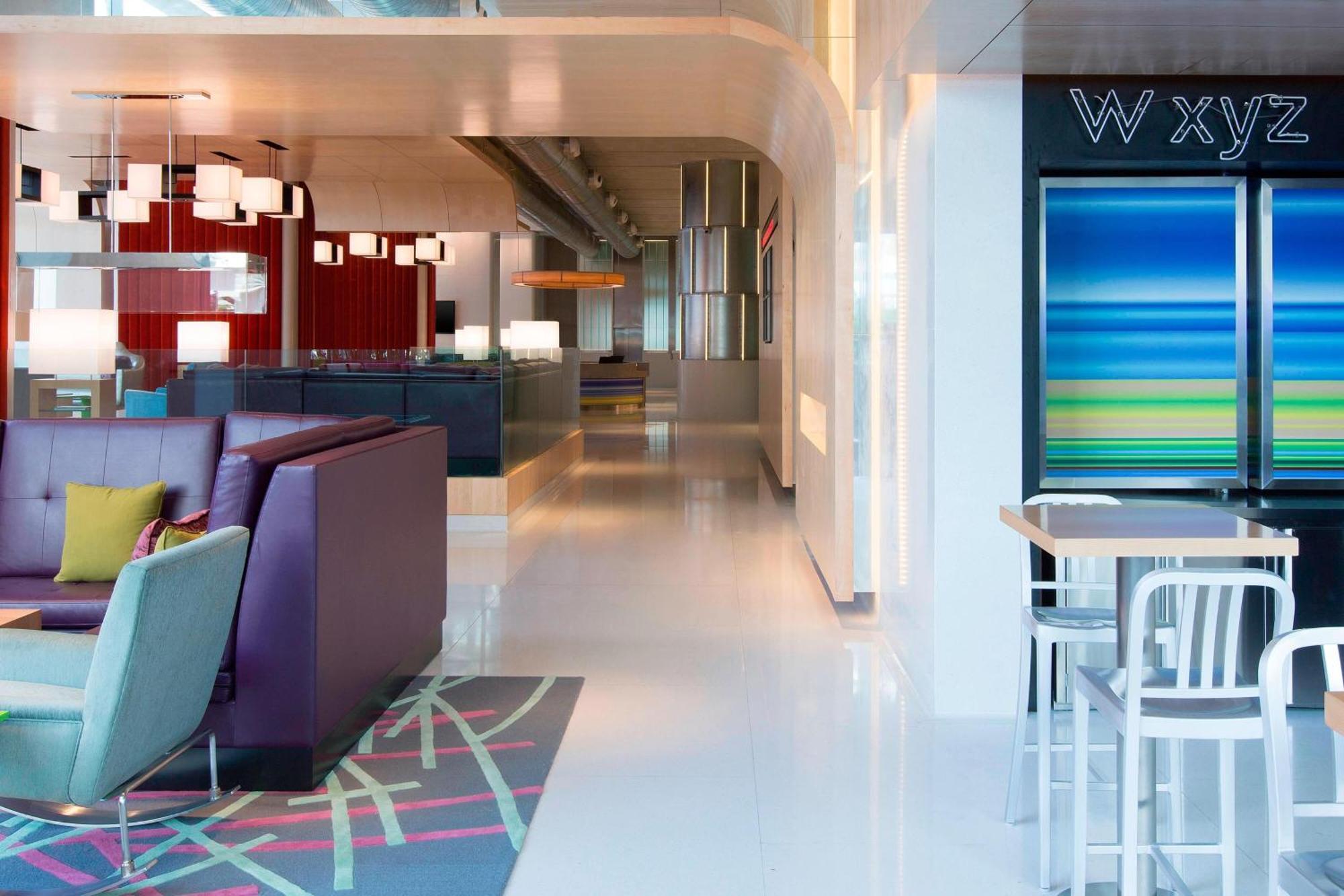 Hotel Aloft Kuala Lumpur Sentral Exterior foto
